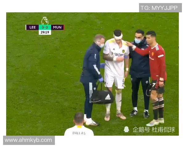 足球明星关怀行动精彩瞬间汇总展现温暖与爱的力量